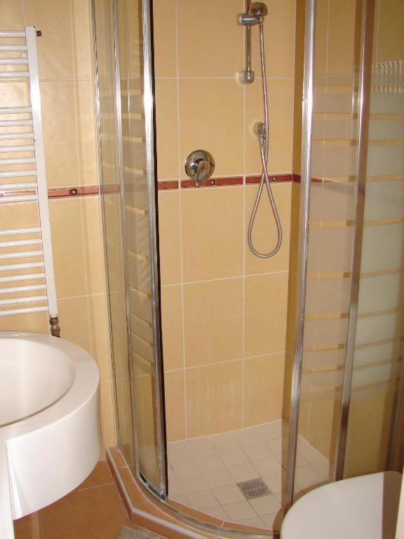 Homestay Hodinovy - Azil Pro Milinske Pary Prague